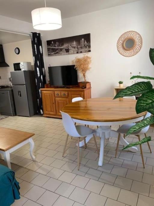 La Vallee Claire Le Blanc Eksteriør billede